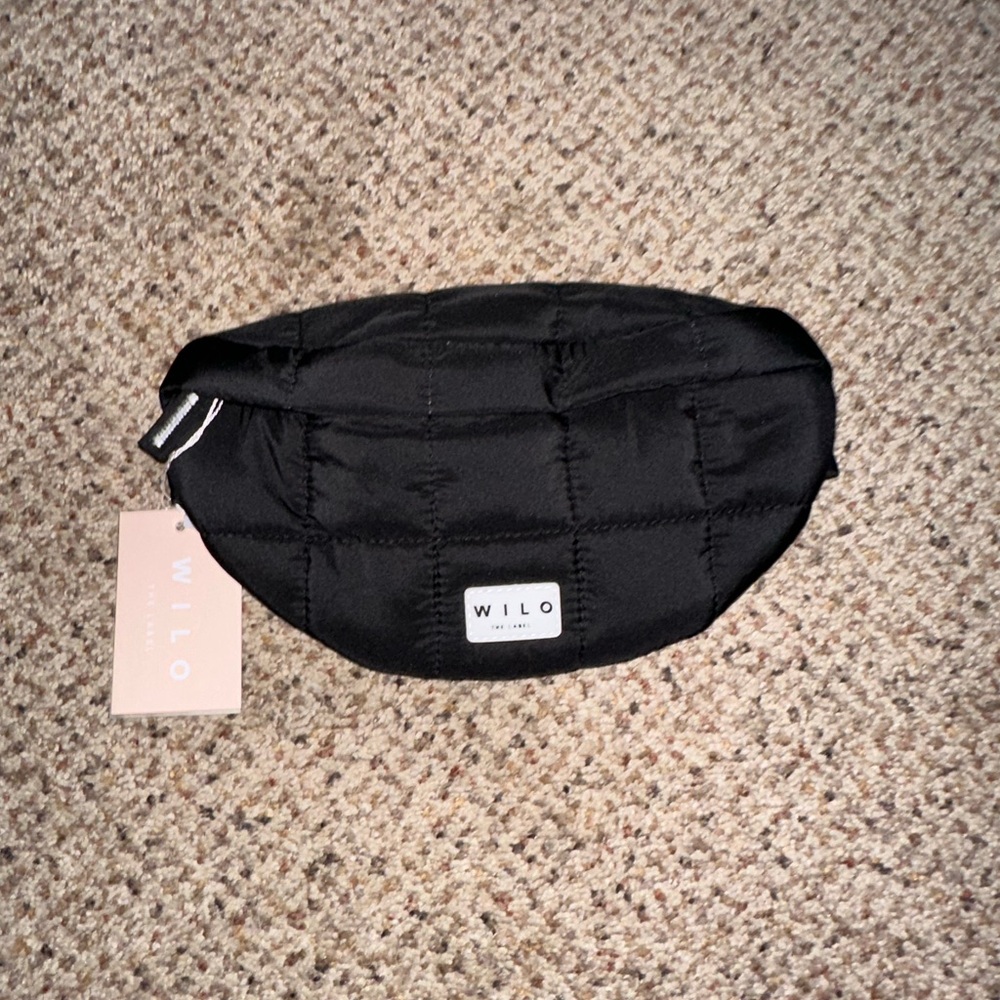 Wilo Black Quilted Waist Bag